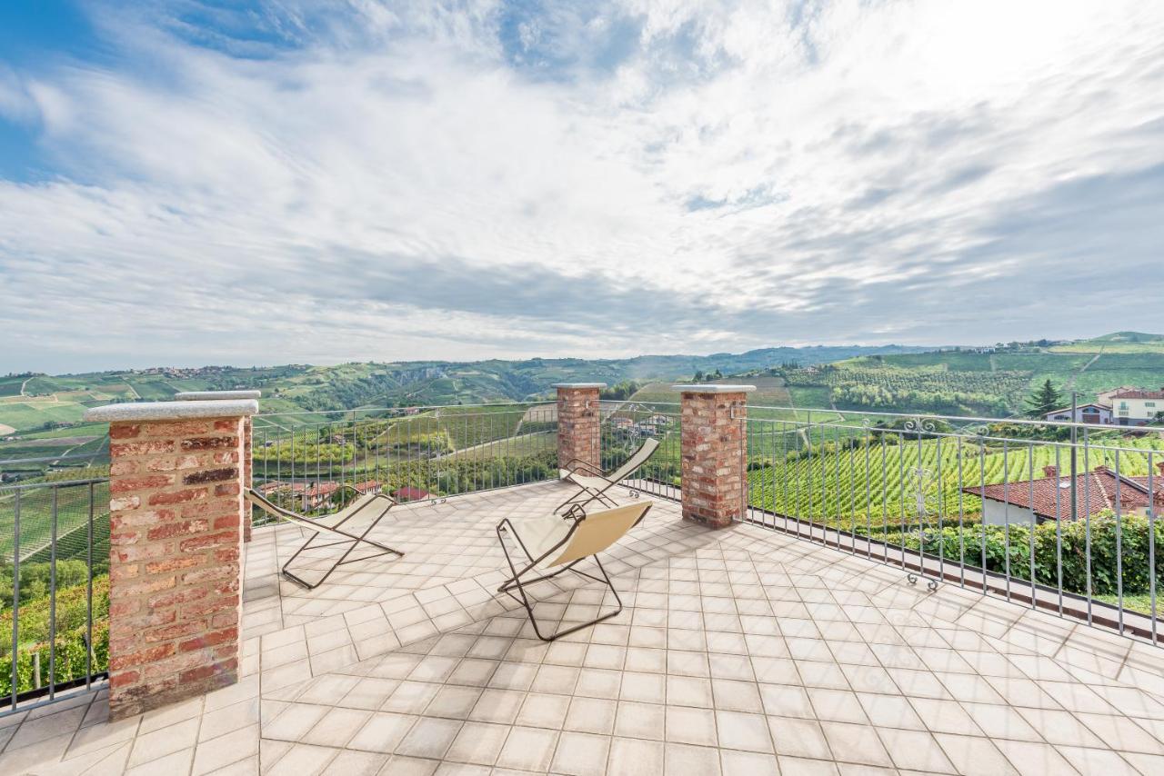 Villa Bricco Paglieri, Entire Villa Альба Экстерьер фото
