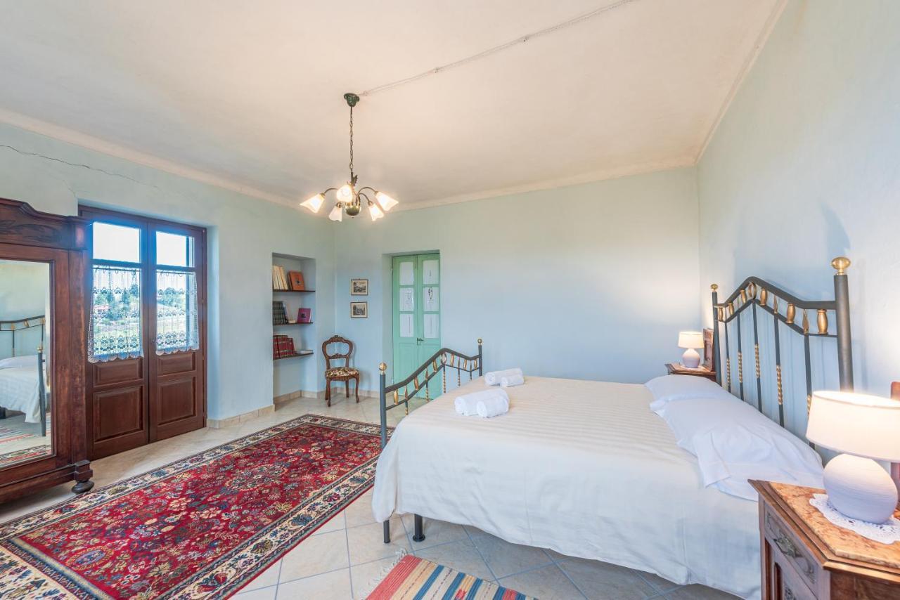 Villa Bricco Paglieri, Entire Villa Альба Экстерьер фото